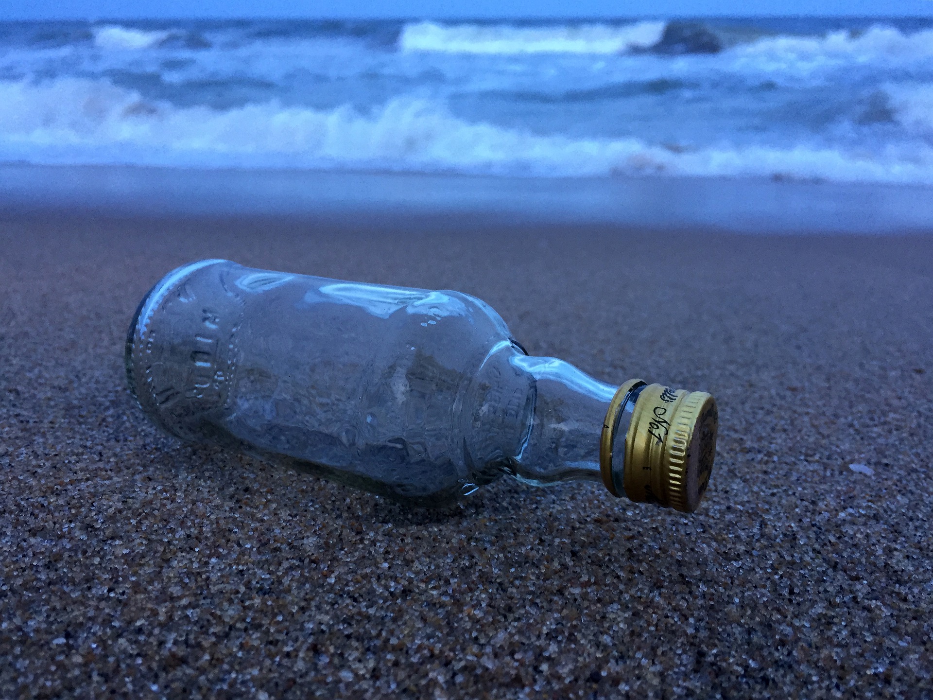 Море бутылок